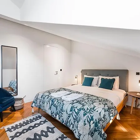 Apartment Elegant Duplex In Downtown Porto