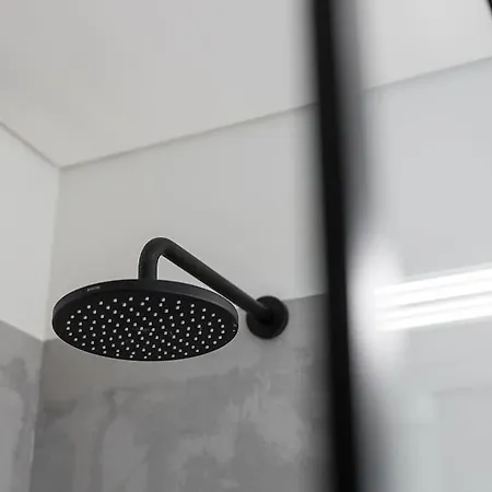 아파트 Elegant Duplex In Downtown