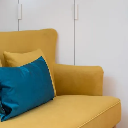 Elegant Duplex In Downtown 포르투