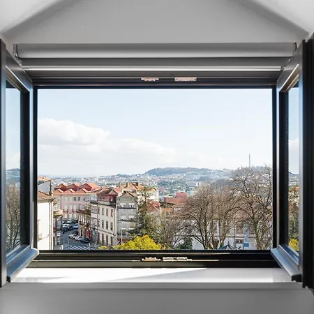 Elegant Duplex In Downtown By Lisbeyond