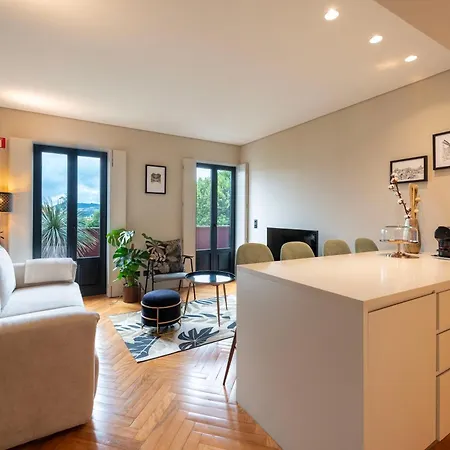 아파트 Elegant Duplex In Downtown 포르투