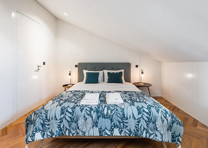 Elegant Duplex In Downtown By Lisbeyond * Porto