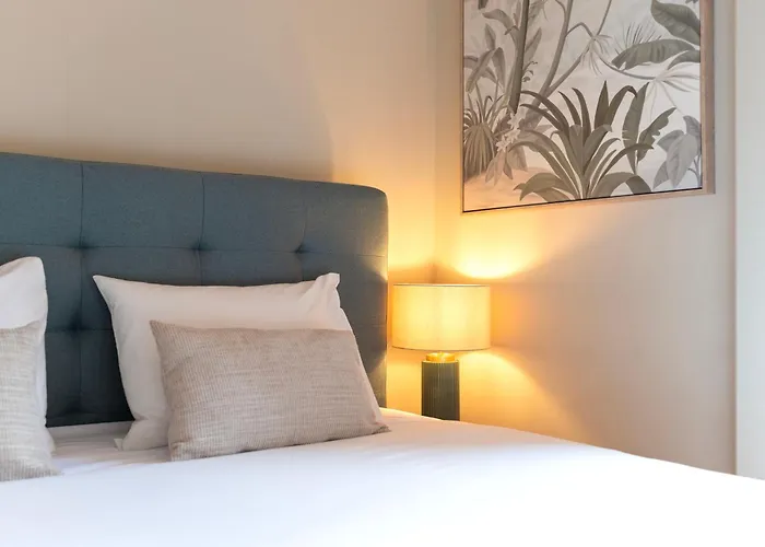 Elegant Duplex In Downtown By Lisbeyond Apartman *