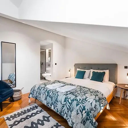 Elegant Duplex In Downtown * Porto