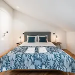 Elegant Duplex In Downtown By Lisbeyond * بورتو